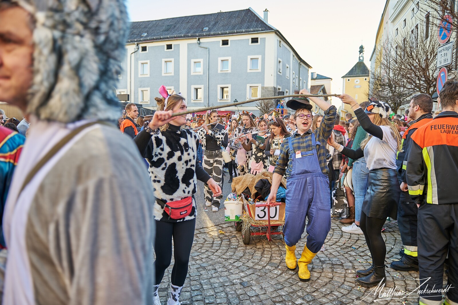 fasching-laufen-23-02-21-16-19-34.jpg