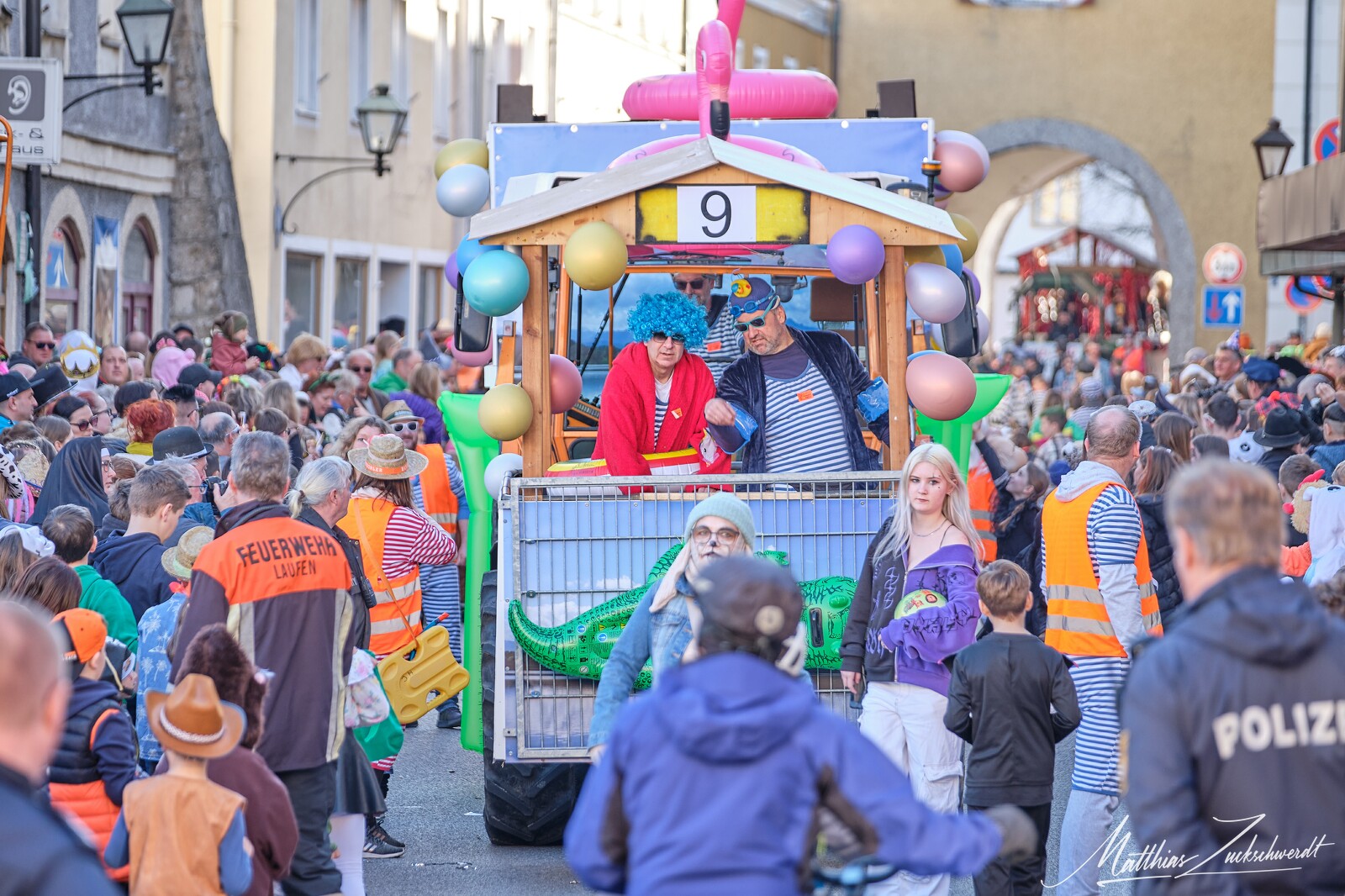 fasching-laufen-23-02-21-15-34-36.jpg